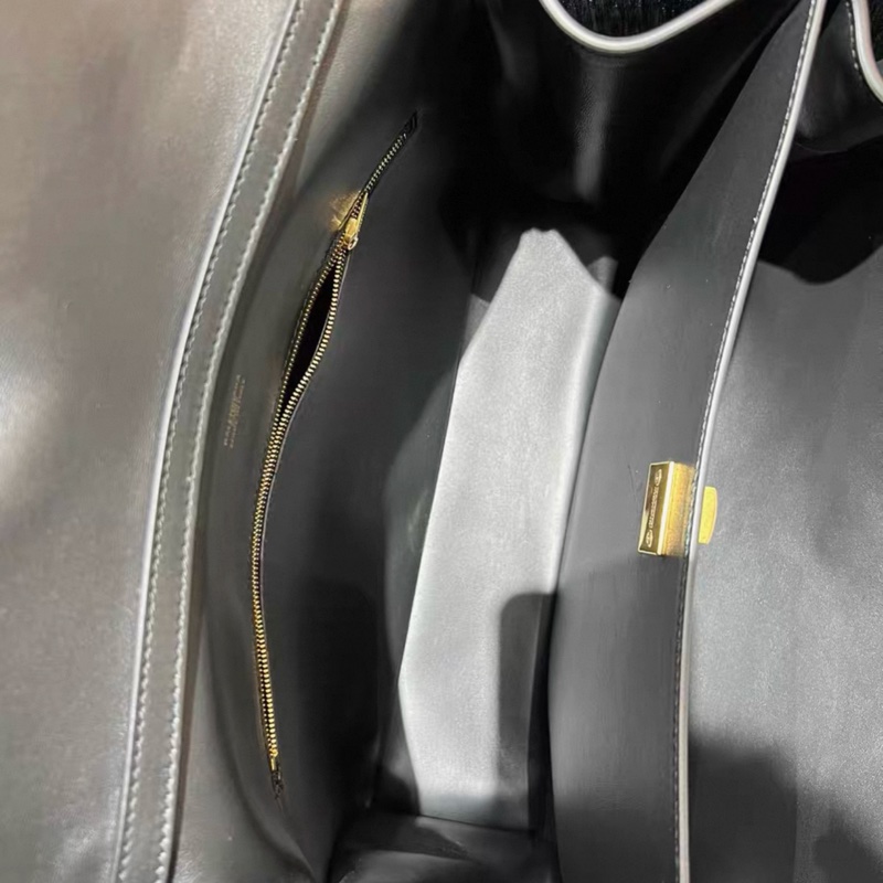 🈶台灣購證 巴黎世家BALENCIAGA RODEO黑金中號-81