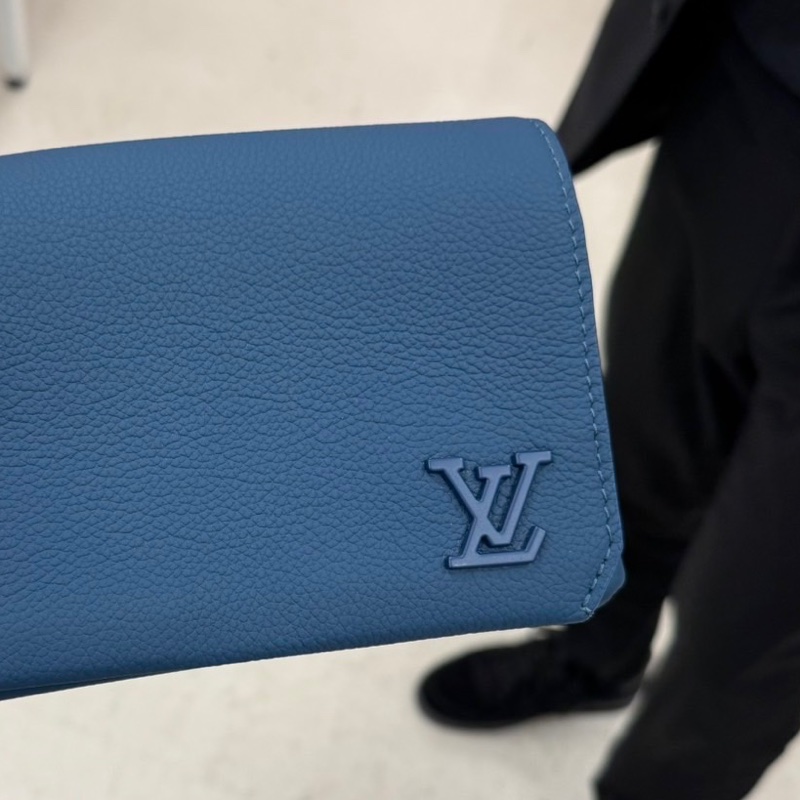 LV Fastline 小方盒包-3