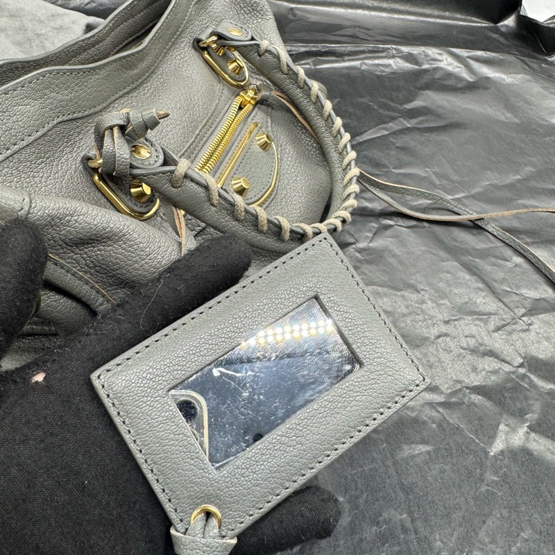 Balenciaga • City 經典水泥灰山羊皮金釦機車包 金釦-10