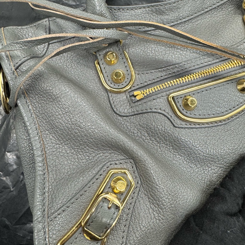 Balenciaga • City 經典水泥灰山羊皮金釦機車包 金釦-17