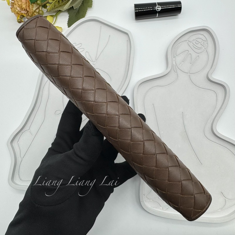 BOTTEGA VENETA BV經典小羊皮編織咖啡棕色拉鍊長夾-18