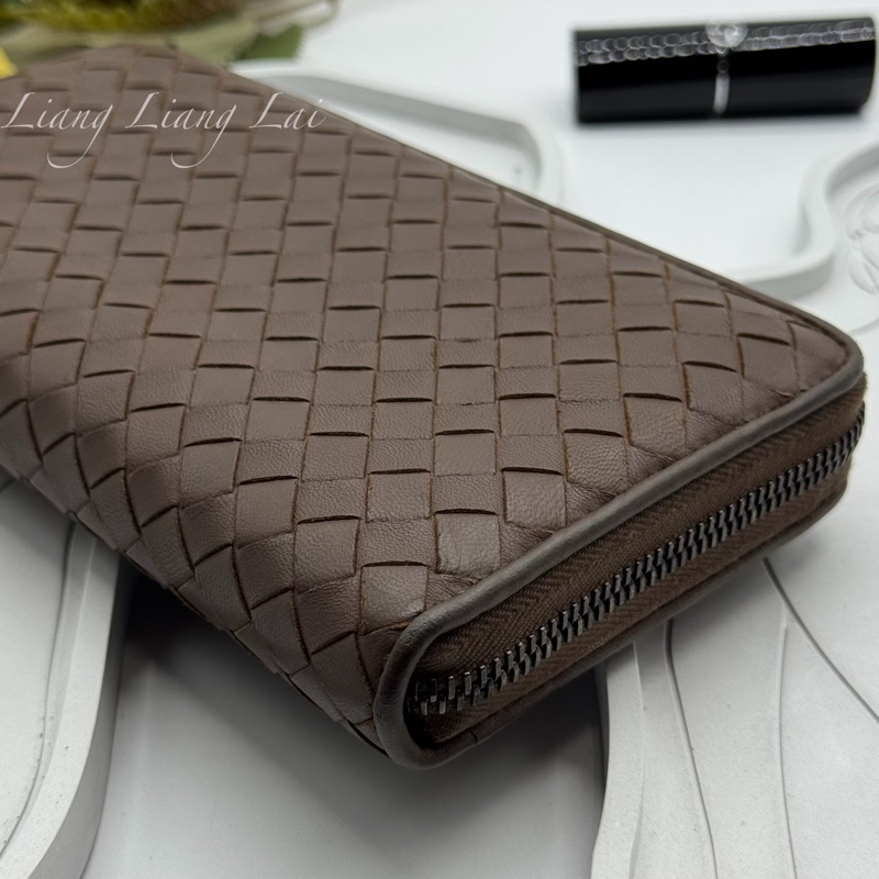 BOTTEGA VENETA BV經典小羊皮編織咖啡棕色拉鍊長夾-21