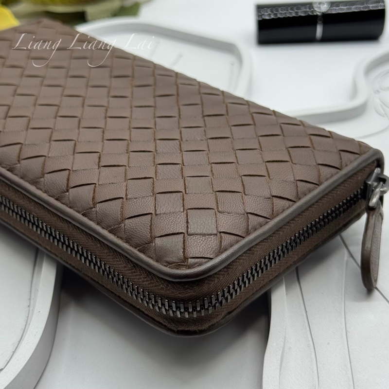 BOTTEGA VENETA BV經典小羊皮編織咖啡棕色拉鍊長夾-24