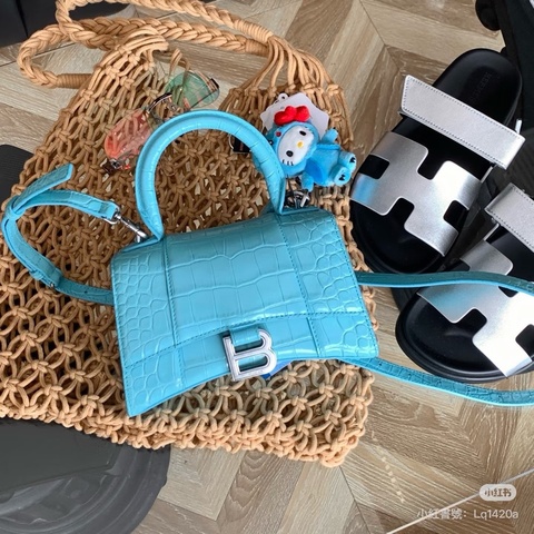 Balenciaga • Hourglass天藍色 鱷魚壓紋牛皮沙漏包銀釦 Xs