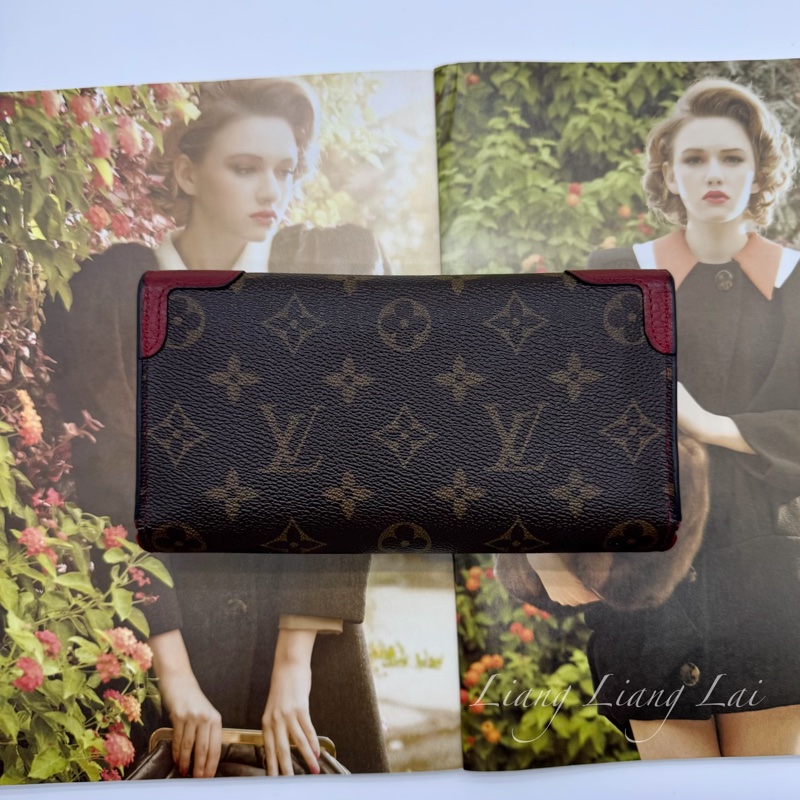 LOUIS VUITTON LV Pallas Monogram 拼接牛皮信封長夾-1