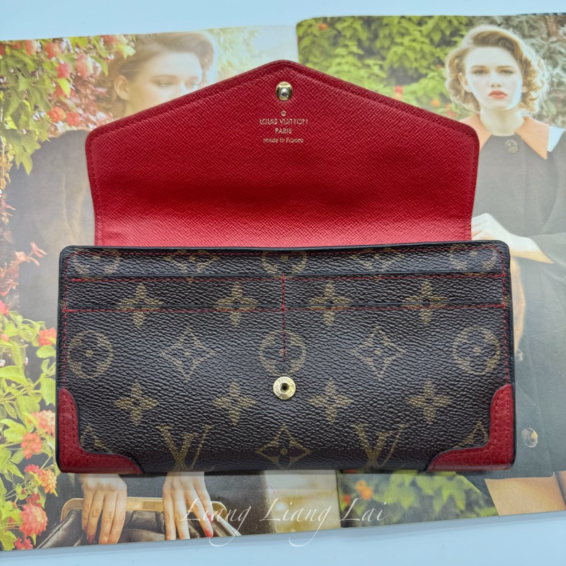 LOUIS VUITTON LV Pallas Monogram 拼接牛皮信封長夾-28