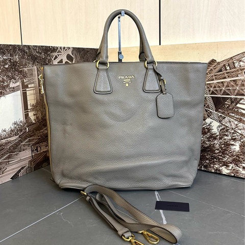 🩵MYMluxurybag🩵 Prada 36.5cm 皮袋 肩背袋 手提袋 斜背袋