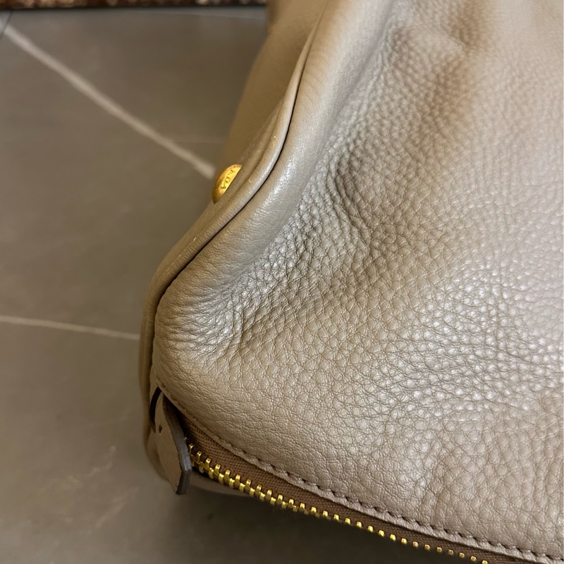 🩵MYMluxurybag🩵 Prada 36.5cm 皮袋 肩背袋 手提袋 斜背袋-12