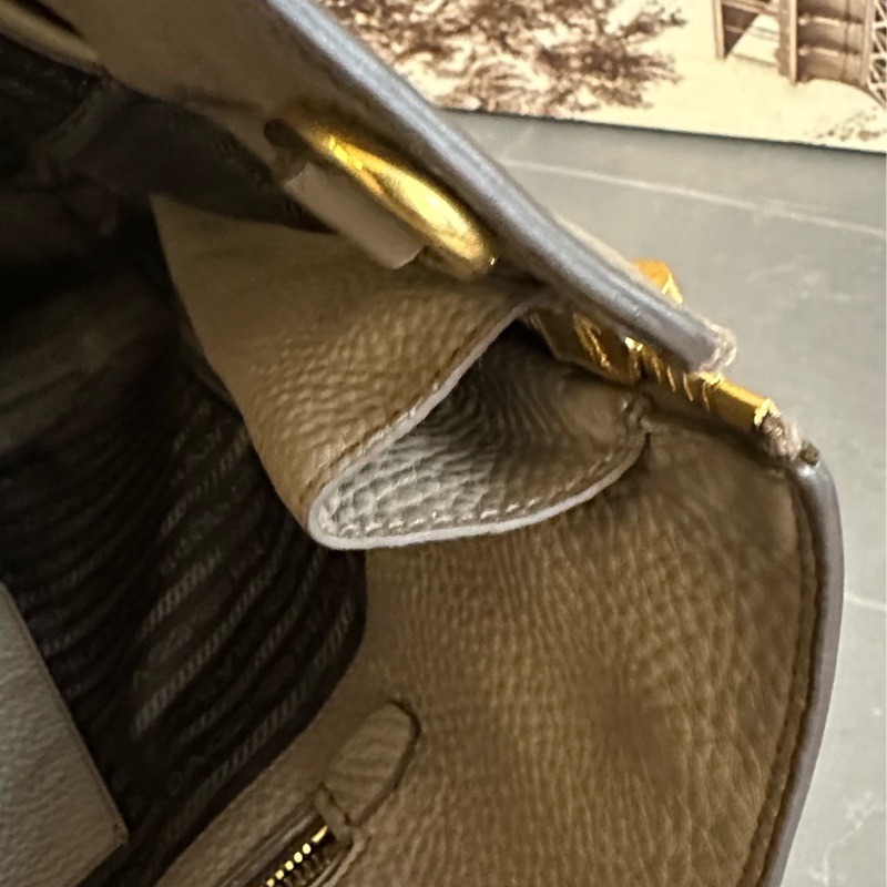 🩵MYMluxurybag🩵 Prada 36.5cm 皮袋 肩背袋 手提袋 斜背袋-22