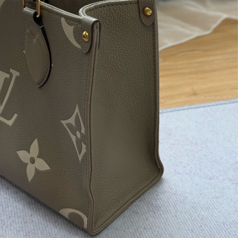 LV on the go 大象灰小號pm ✨最新晶片款-3