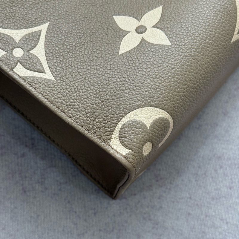 LV on the go 大象灰小號pm ✨最新晶片款-7