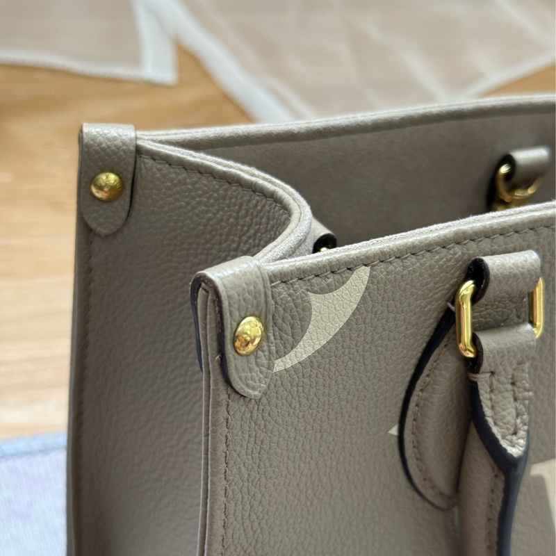 LV on the go 大象灰小號pm ✨最新晶片款-13