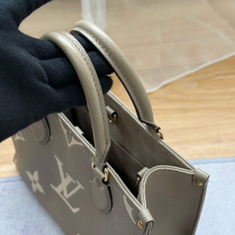 LV on the go 大象灰小號pm ✨最新晶片款-15