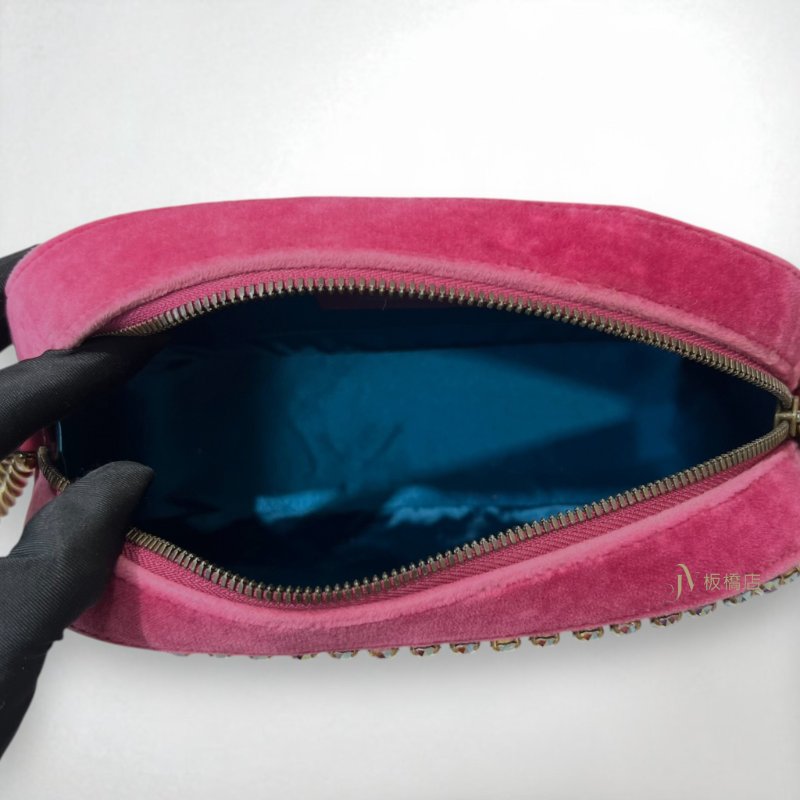 JY0375-GUCCI包包 MARMONT桃粉絲絨金釦黑豹刺繡小號台灣限定相機包 447632-5