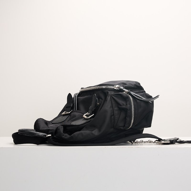 二手Burberry 尼龍後背包/中號黑色-2