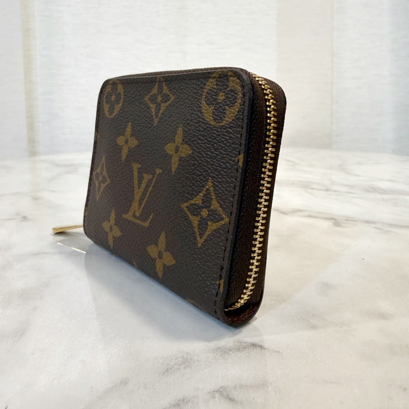 LV 原花金釦ㄇ拉零錢卡包M60067-1