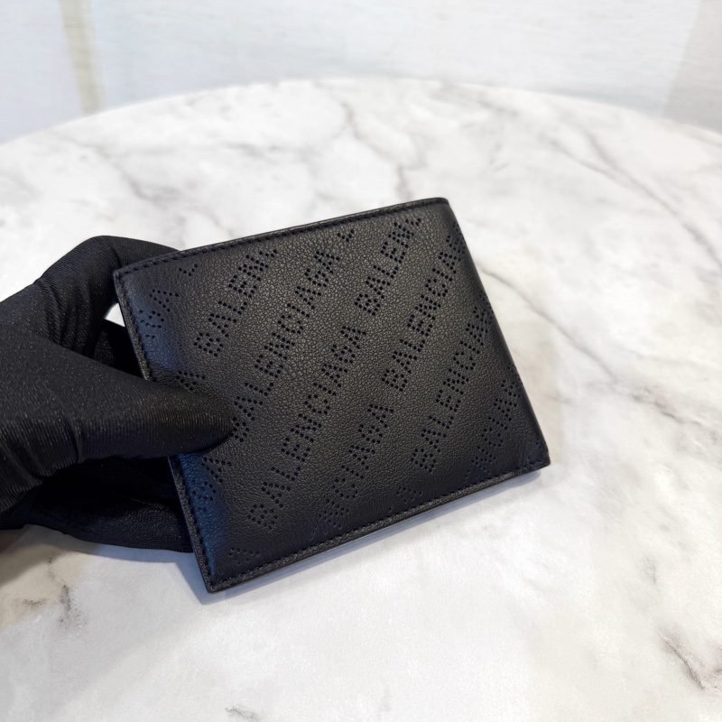 Balenciaga 黑牛皮雷射洞洞對開8卡短夾-4