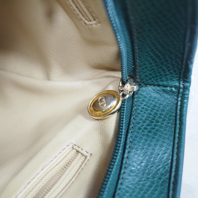 DIOR 綠色金豆貝殼包-15