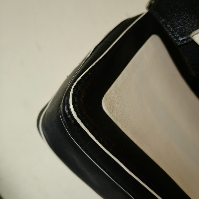 ‼️母親節狂降🫅‼️（原$4800）只到5/10⏰㊣✨ Marc Jacobs✨馬克·雅各布斯 MJ THE MINI BOX BAG20 黑白 牛皮 餐盒包 手提包 肩背包 斜背包/二手精品/二手包/保證正品-9