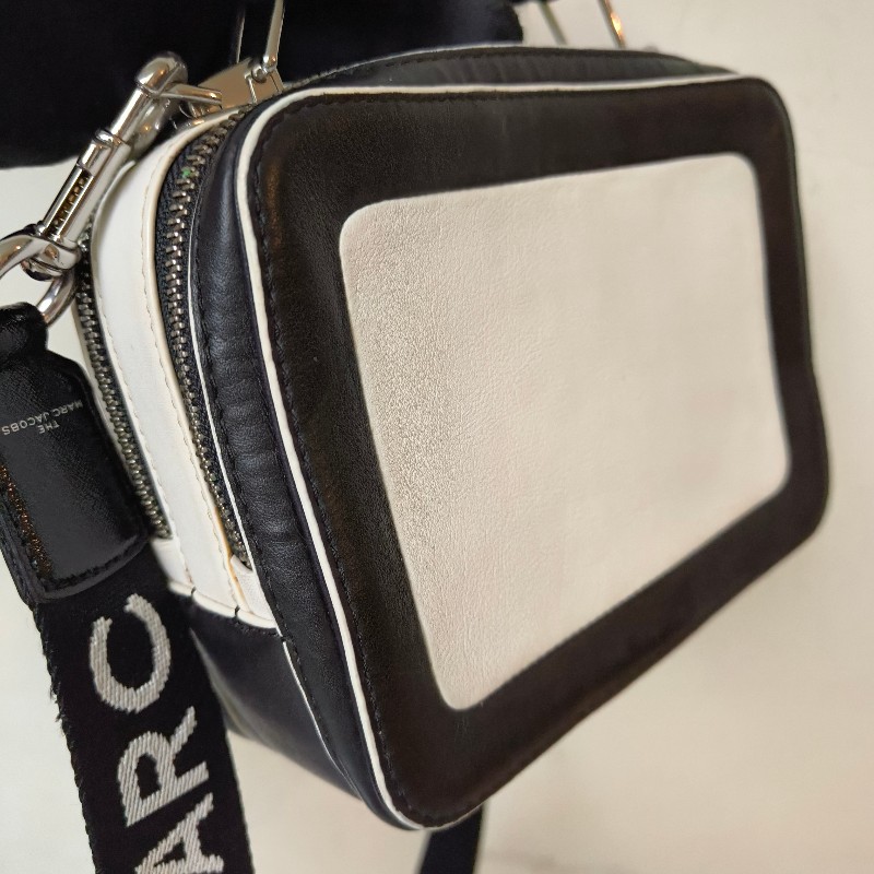 ‼️母親節狂降🫅‼️（原$4800）只到5/10⏰㊣✨ Marc Jacobs✨馬克·雅各布斯 MJ THE MINI BOX BAG20 黑白 牛皮 餐盒包 手提包 肩背包 斜背包/二手精品/二手包/保證正品-15