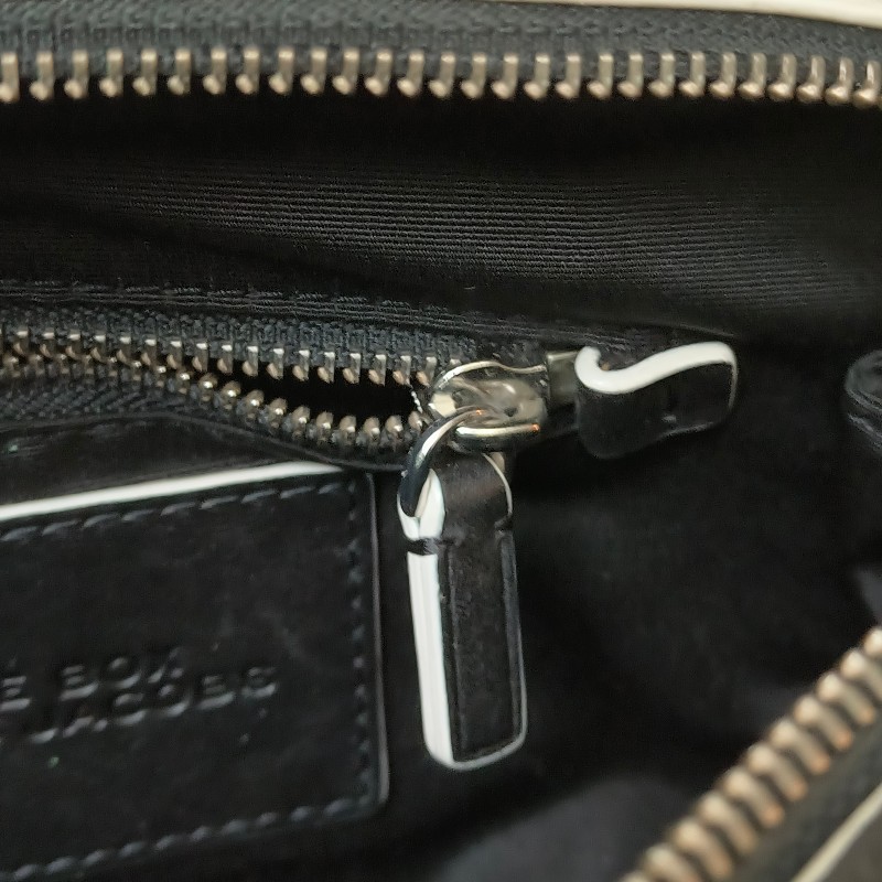 ‼️母親節狂降🫅‼️（原$4800）只到5/10⏰㊣✨ Marc Jacobs✨馬克·雅各布斯 MJ THE MINI BOX BAG20 黑白 牛皮 餐盒包 手提包 肩背包 斜背包/二手精品/二手包/保證正品-32