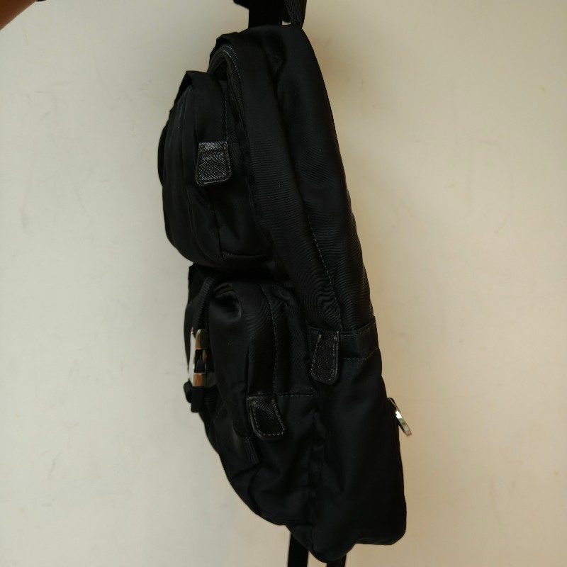 ‼️母親節狂降🫅‼️（原$39800）只到5/10⏰【8成新】㊣✨PRADA✨普拉達 黑色 帆布 口袋 胸前包 單車包 斜跨包/二手包/二手精品🌳二手樹屋🌳-2