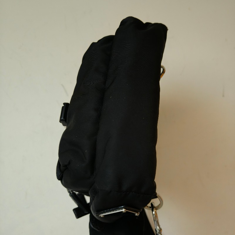 ‼️母親節狂降🫅‼️（原$39800）只到5/10⏰【8成新】㊣✨PRADA✨普拉達 黑色 帆布 口袋 胸前包 單車包 斜跨包/二手包/二手精品🌳二手樹屋🌳-5