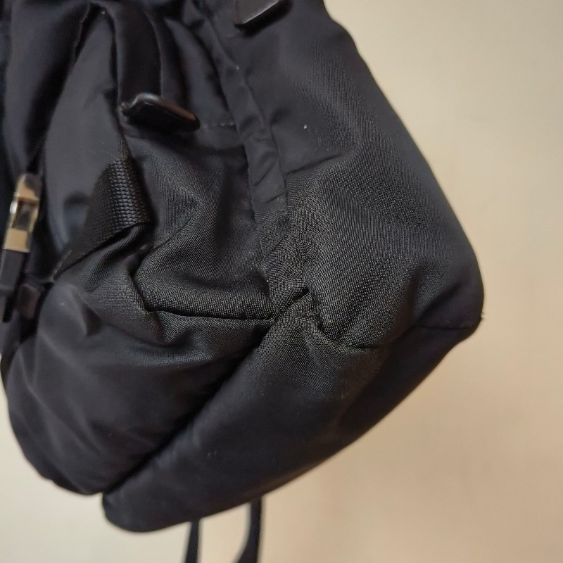 ‼️母親節狂降🫅‼️（原$39800）只到5/10⏰【8成新】㊣✨PRADA✨普拉達 黑色 帆布 口袋 胸前包 單車包 斜跨包/二手包/二手精品🌳二手樹屋🌳-7