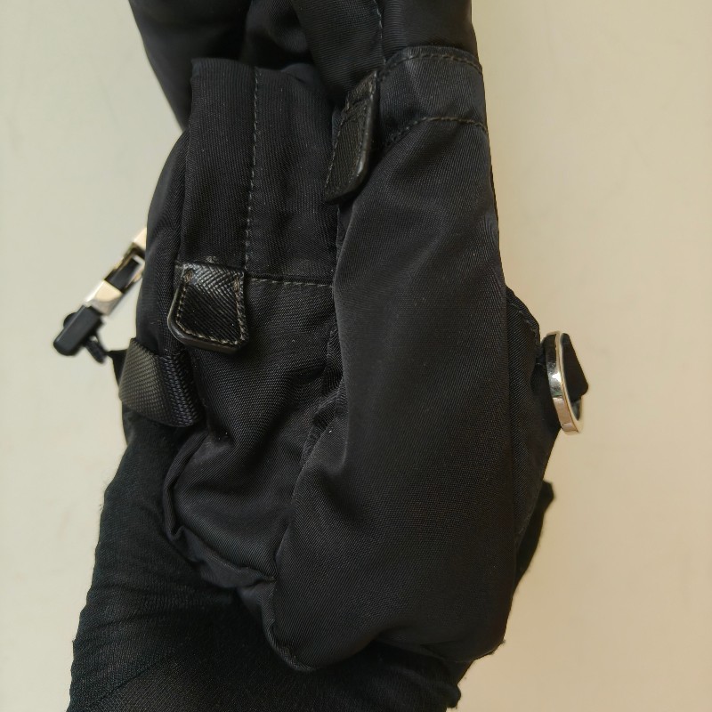 ‼️母親節狂降🫅‼️（原$39800）只到5/10⏰【8成新】㊣✨PRADA✨普拉達 黑色 帆布 口袋 胸前包 單車包 斜跨包/二手包/二手精品🌳二手樹屋🌳-23