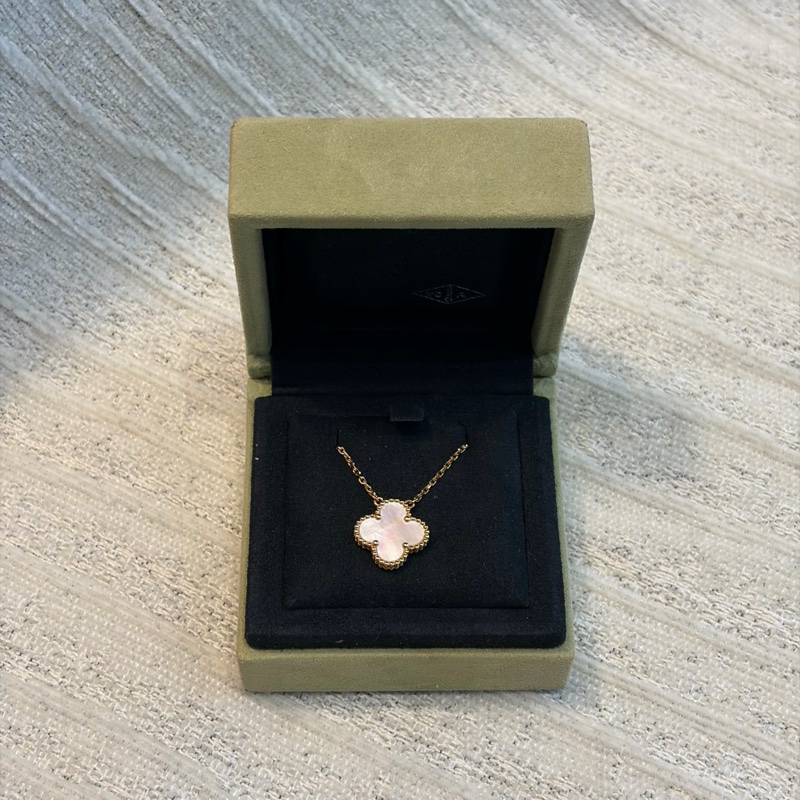 Van Cleef & Arpels 梵克雅寶 Alhambra Vintage幸運四葉 18K金珍珠母貝 項鍊 金色21保卡 配盒-0