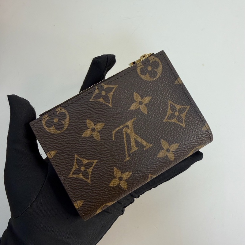 Louis Vuitton｜Lisa wallet 對開短夾-2