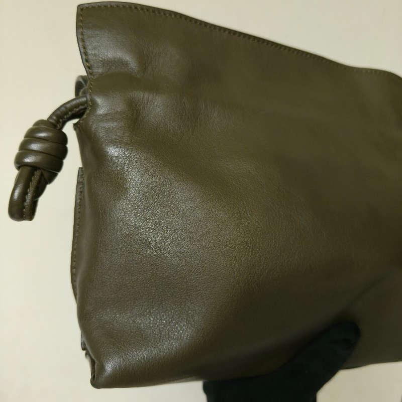 ‼️母親節狂降🫅‼️（原$32800）只到5/10⏰【8成新】㊣✨ LOEWE ✨（附購證/防塵袋）羅威 Flamenco 綠色 小羊皮 束口 福袋包 肩背包 斜背包/二手包/二手精品🌳二手樹屋🌳-19