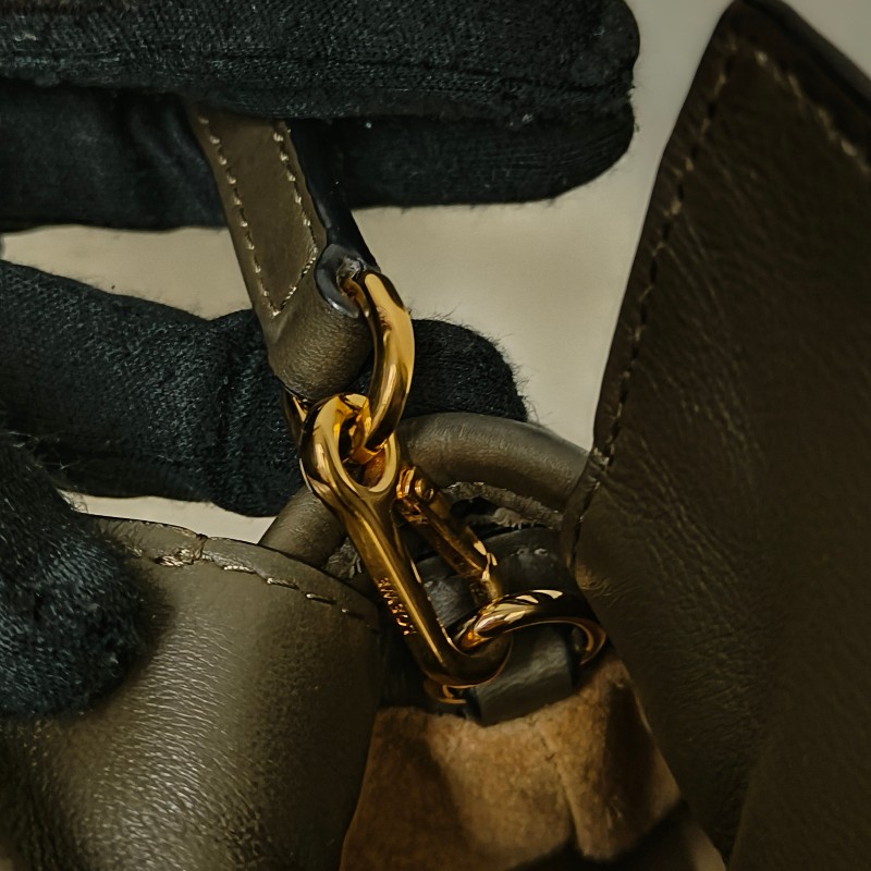 ‼️母親節狂降🫅‼️（原$32800）只到5/10⏰【8成新】㊣✨ LOEWE ✨（附購證/防塵袋）羅威 Flamenco 綠色 小羊皮 束口 福袋包 肩背包 斜背包/二手包/二手精品🌳二手樹屋🌳-27