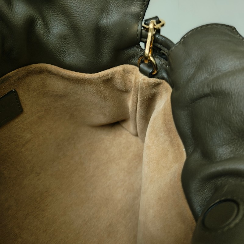 ‼️母親節狂降🫅‼️（原$32800）只到5/10⏰【8成新】㊣✨ LOEWE ✨（附購證/防塵袋）羅威 Flamenco 綠色 小羊皮 束口 福袋包 肩背包 斜背包/二手包/二手精品🌳二手樹屋🌳-34