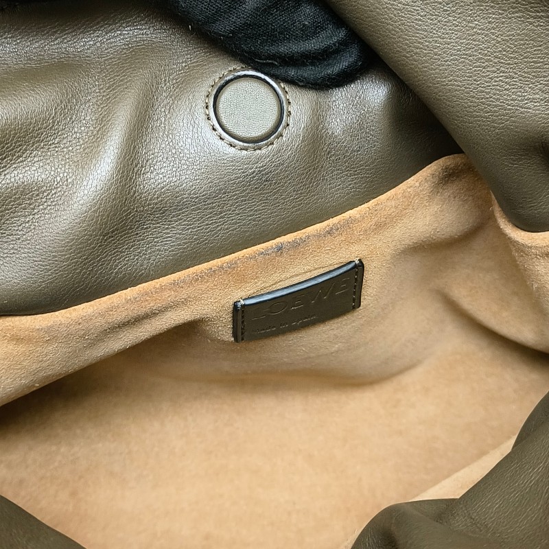 ‼️母親節狂降🫅‼️（原$32800）只到5/10⏰【8成新】㊣✨ LOEWE ✨（附購證/防塵袋）羅威 Flamenco 綠色 小羊皮 束口 福袋包 肩背包 斜背包/二手包/二手精品🌳二手樹屋🌳-36