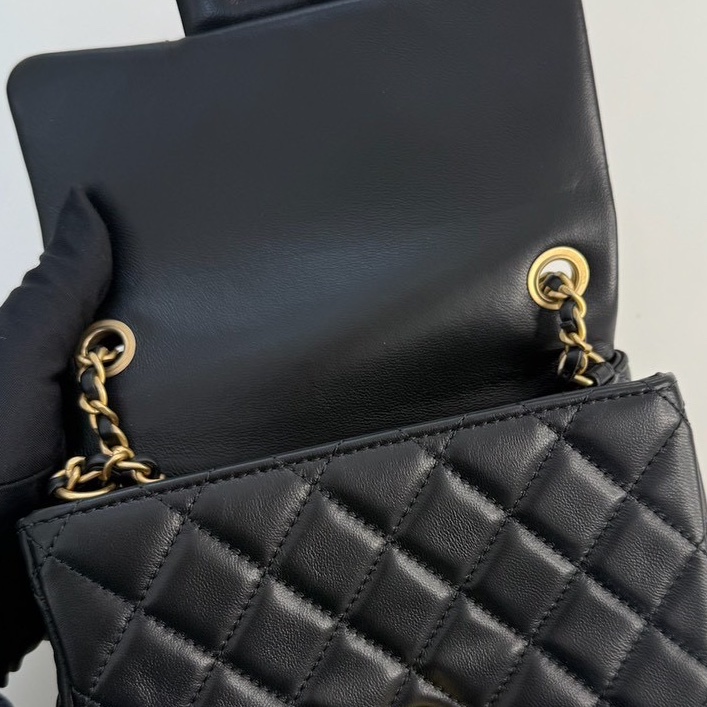 Chanel｜經典款金球方胖-11