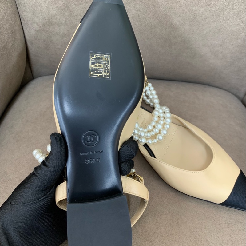 Chanel 香奈兒 珍珠尖頭 米色拼黑色 羊皮鞋面 緞面鞋頭 鏈條⛓️珍珠 38.5碼-2