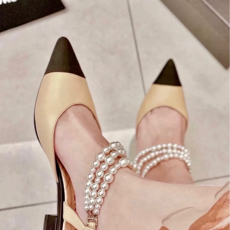 Chanel 香奈兒 珍珠尖頭 米色拼黑色 羊皮鞋面 緞面鞋頭 鏈條⛓️珍珠 38.5碼-3