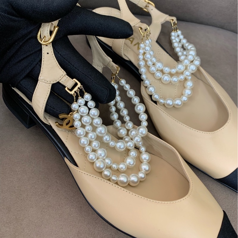 Chanel 香奈兒 珍珠尖頭 米色拼黑色 羊皮鞋面 緞面鞋頭 鏈條⛓️珍珠 38.5碼-5