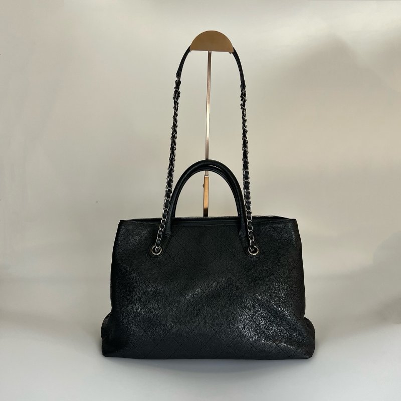 CHANEL 荔枝菱格紋手提包 黑 24開-1