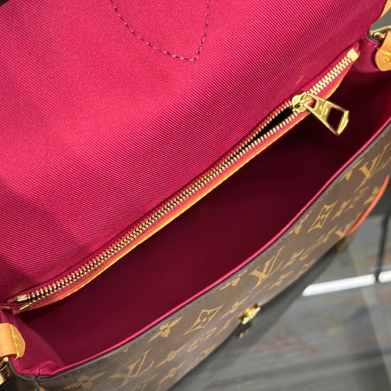 LOUIS VUITTON Diane法棍包 - 紫紅字母背帶-6