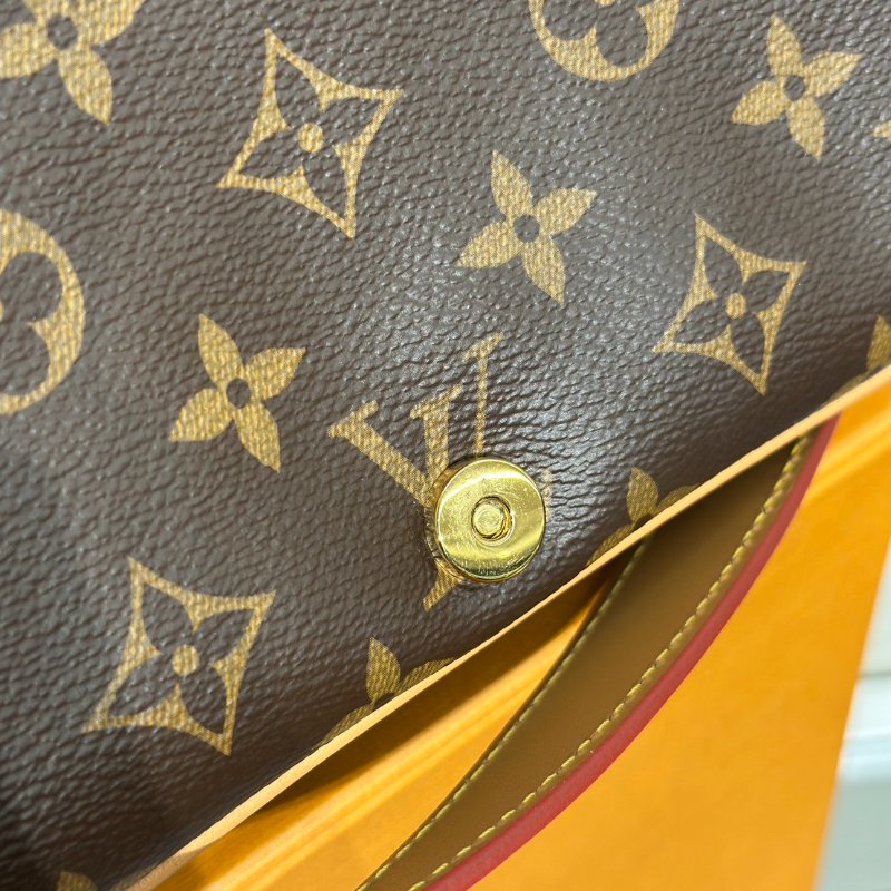 LOUIS VUITTON Diane法棍包 - 紫紅字母背帶-9