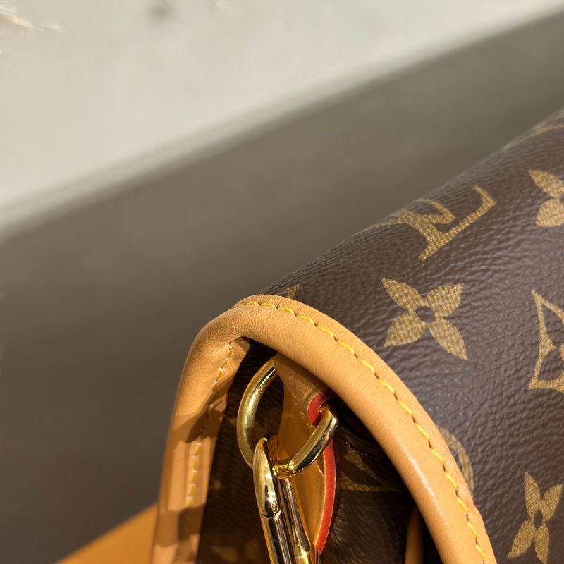 LOUIS VUITTON Diane法棍包 - 紫紅字母背帶-10