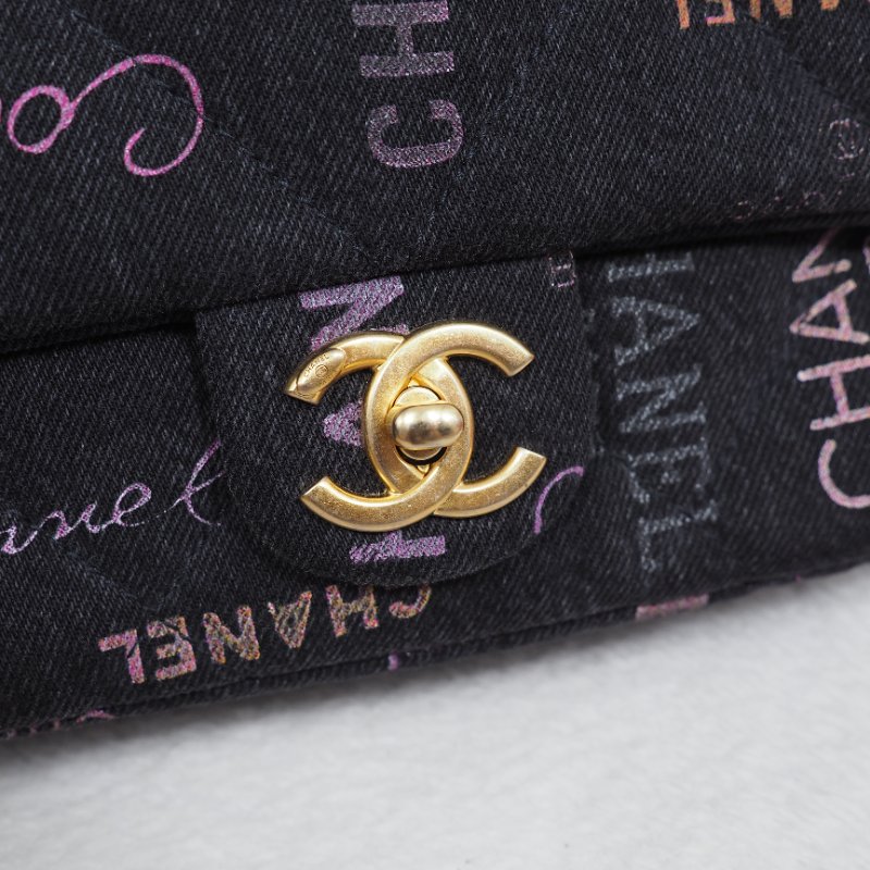 CHANEL 22P 牛仔黑色金扣 flap bag-17