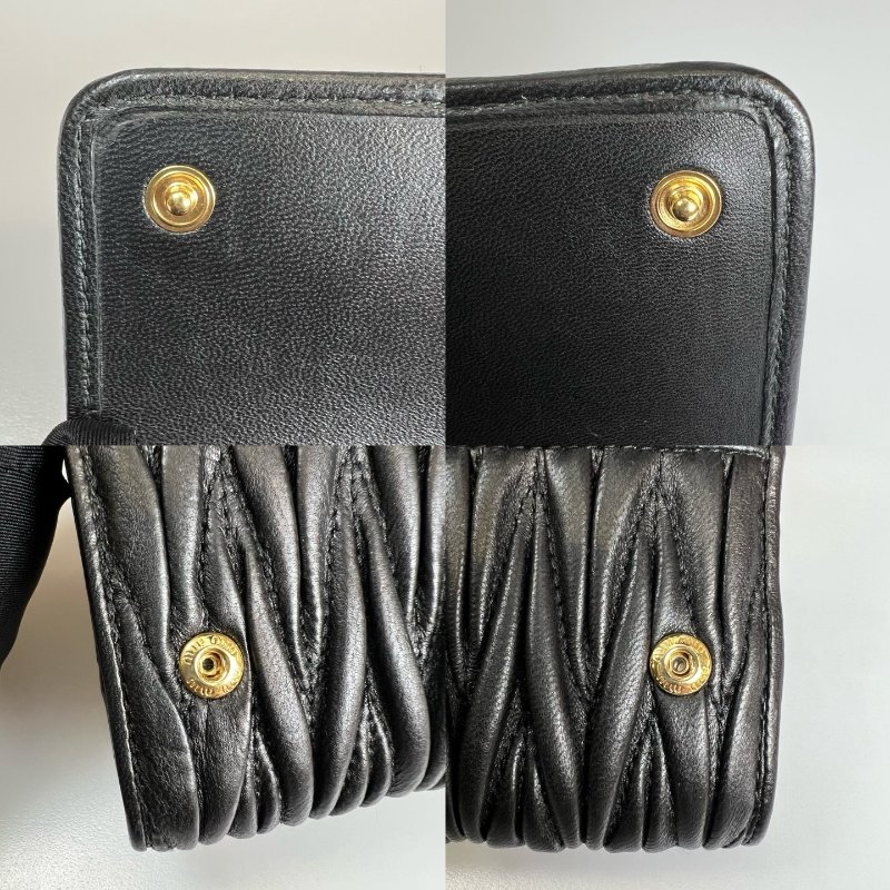 MIUMIU 黑褶皺金鍊WOC包-13