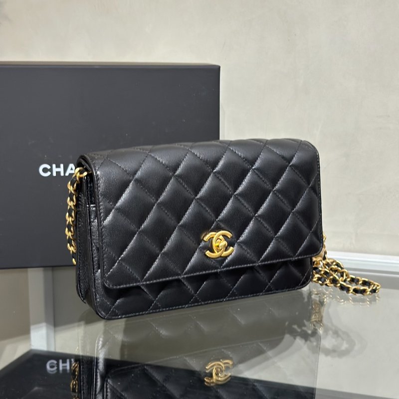 CHANEL 經典羊皮WOC - 金球黑金-3