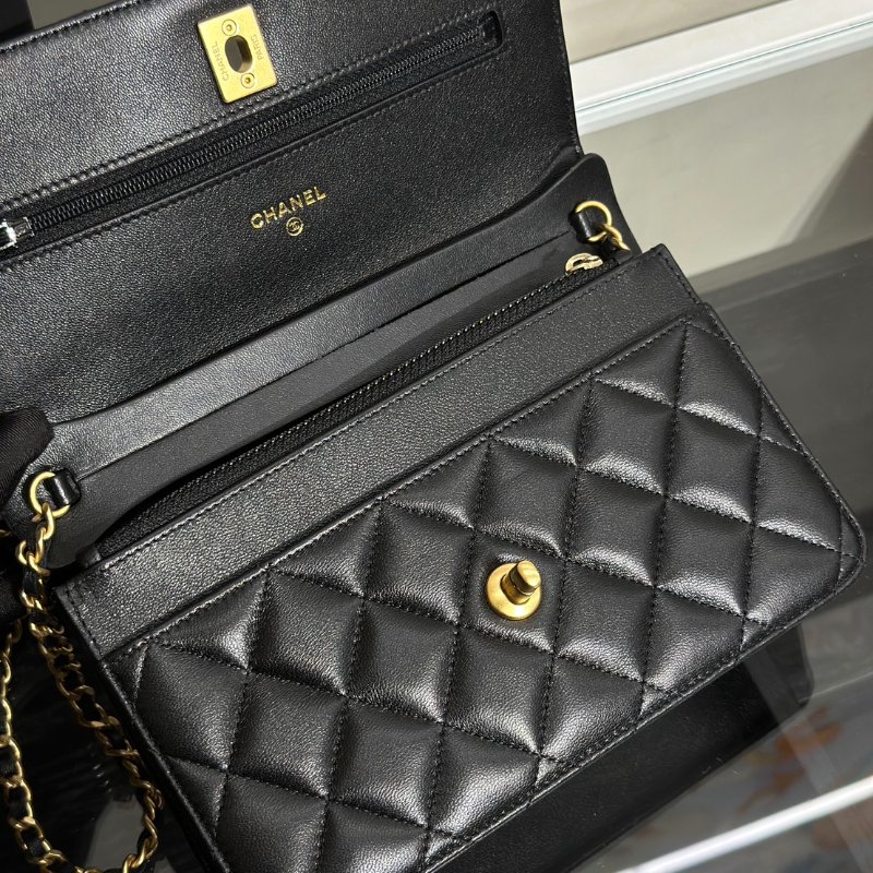 CHANEL 經典羊皮WOC - 金球黑金-7