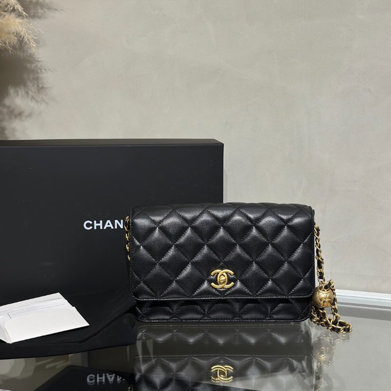 CHANEL 經典羊皮WOC - 金球黑金-10