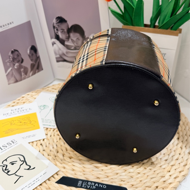 Burberry Nova Check Vanity Pouch（隨包贈送日本進口Twilly）-2