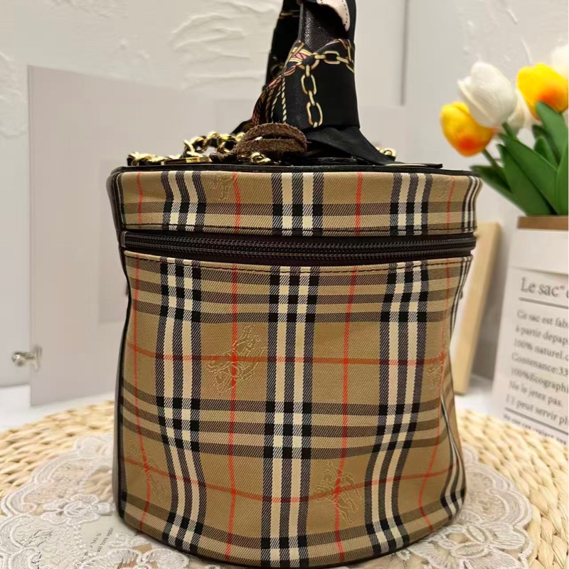 Burberry Nova Check Vanity Pouch（隨包贈送日本進口Twilly）-10